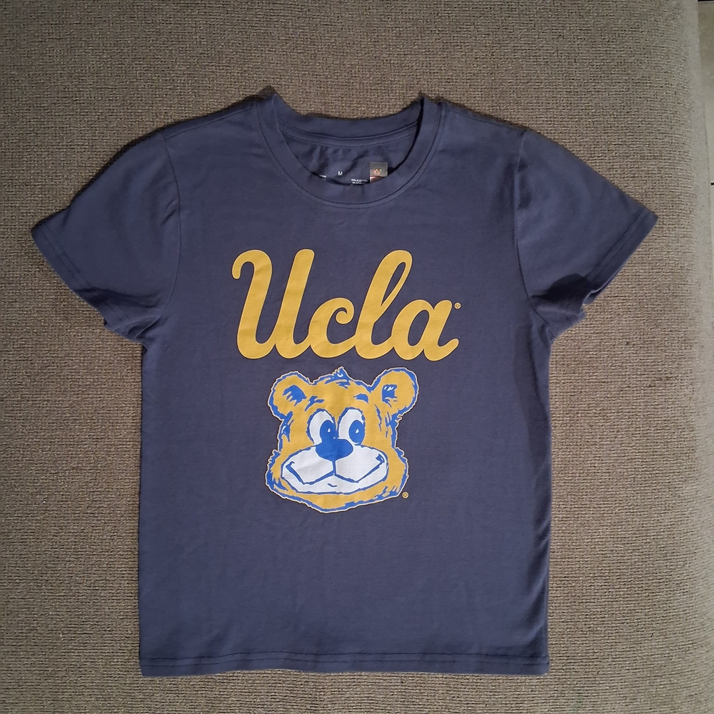 Peanuts Dark Gray and Yellow Graphic Tee